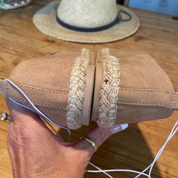 🎉 NEW‼️ LIGHT AND COMFY RILEY ESPADRILLES ‼️ - Picture 14 of 16